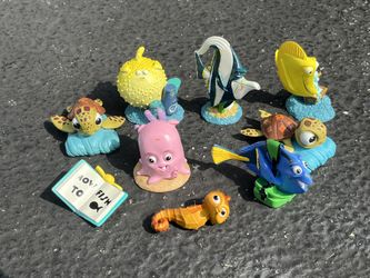 Disney finding Nemo Dory figures