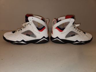 Jordan 7 Retro x Paris Saint-Germain 'Paname' sneaker. 