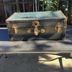 Vintage Trunk