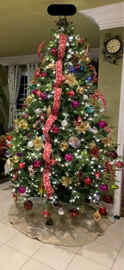 Arbol de Navidad – $270 o mejor oferta