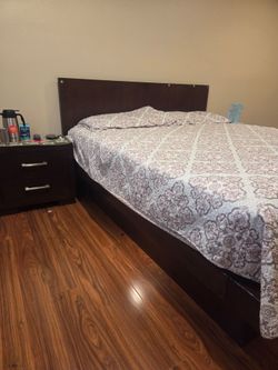 FREE queen bed with night stands