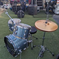 Pearl Drums Set 