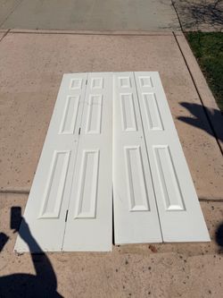 Free 6-panel folding doors (2)
