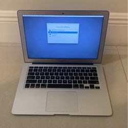 MacBook Air 2015 (not Functioning, For Parts)