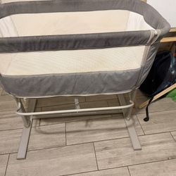 Baby Bassinet Sleeper 