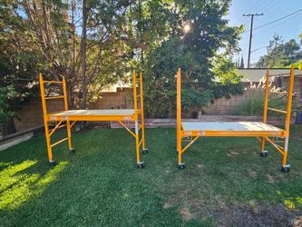 Never used Scaffolds 6' X 6' X 2.5' $265. each or both $500.