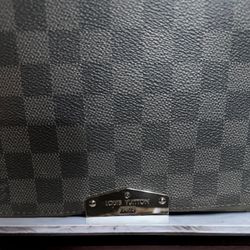 louis vuitton district pm damier graphite