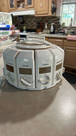 Rotating Spice Rack Carousel with Dispensers