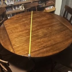 Solid Wood Dining Table Set – Adjustable (Square to Round) – Seats 6 – $500 OBO