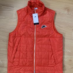 🔥🔥Nike Sportswear Synthetic Fill Down Red Vest