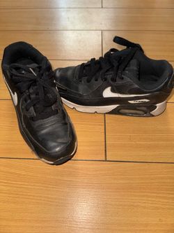 Boys shoes