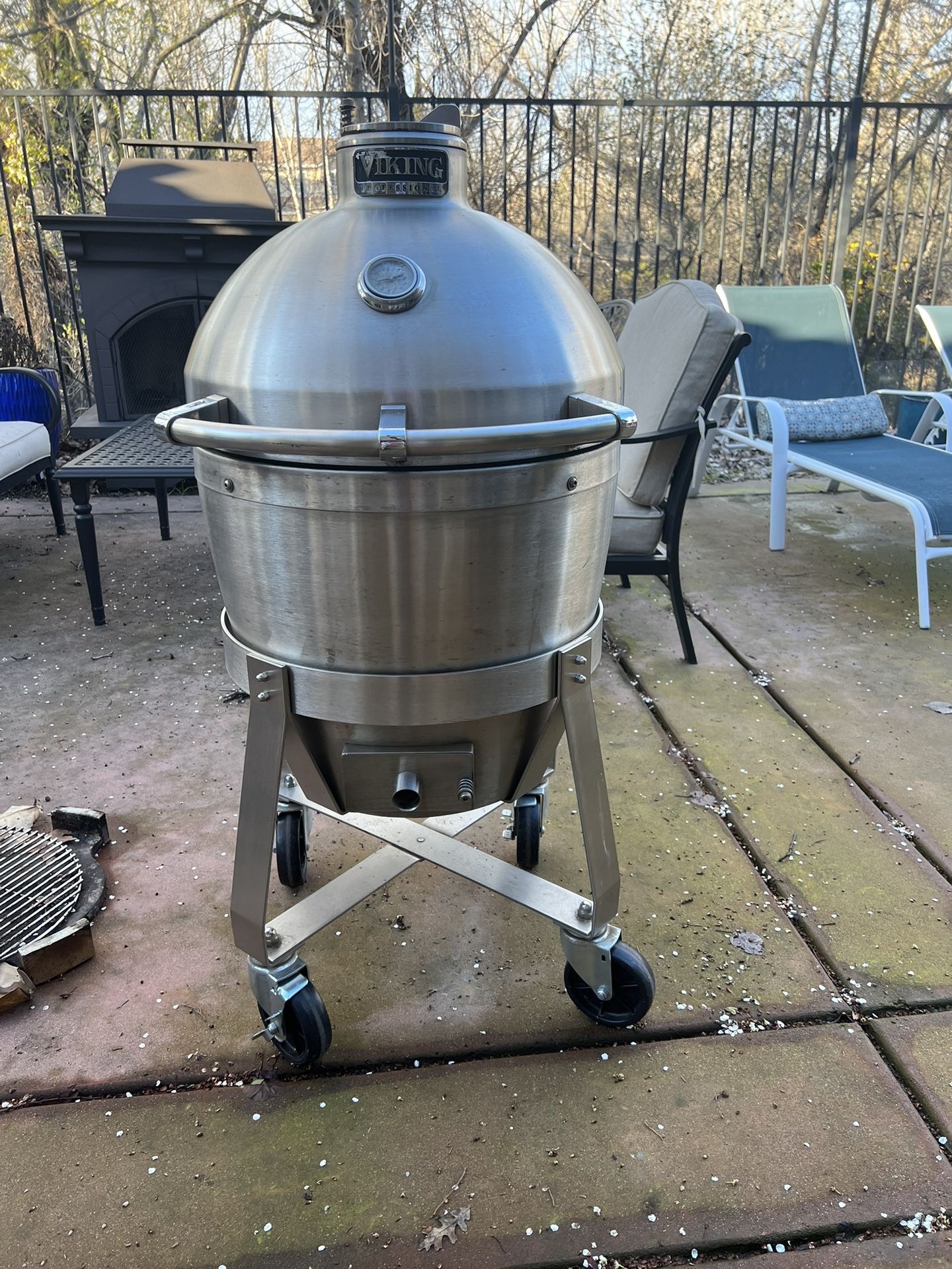 Viking Smoker