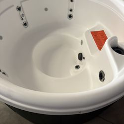 Hot Tub (Nordic Spas: Impulse DP)