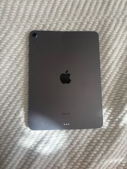 iPad Air 5 M1 A2588 10.9" Space Gray - Cracked Screen / LCD Damage - For Repair / Parts