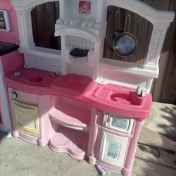 Play Kitchen