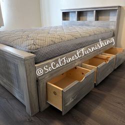 New Full Bed With Drawers And Mattress 