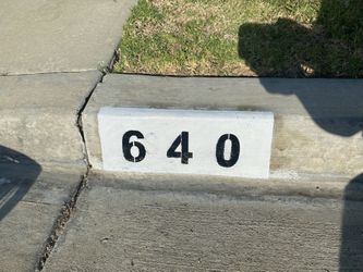 Curb Painting – Make Your Address Stand Out!