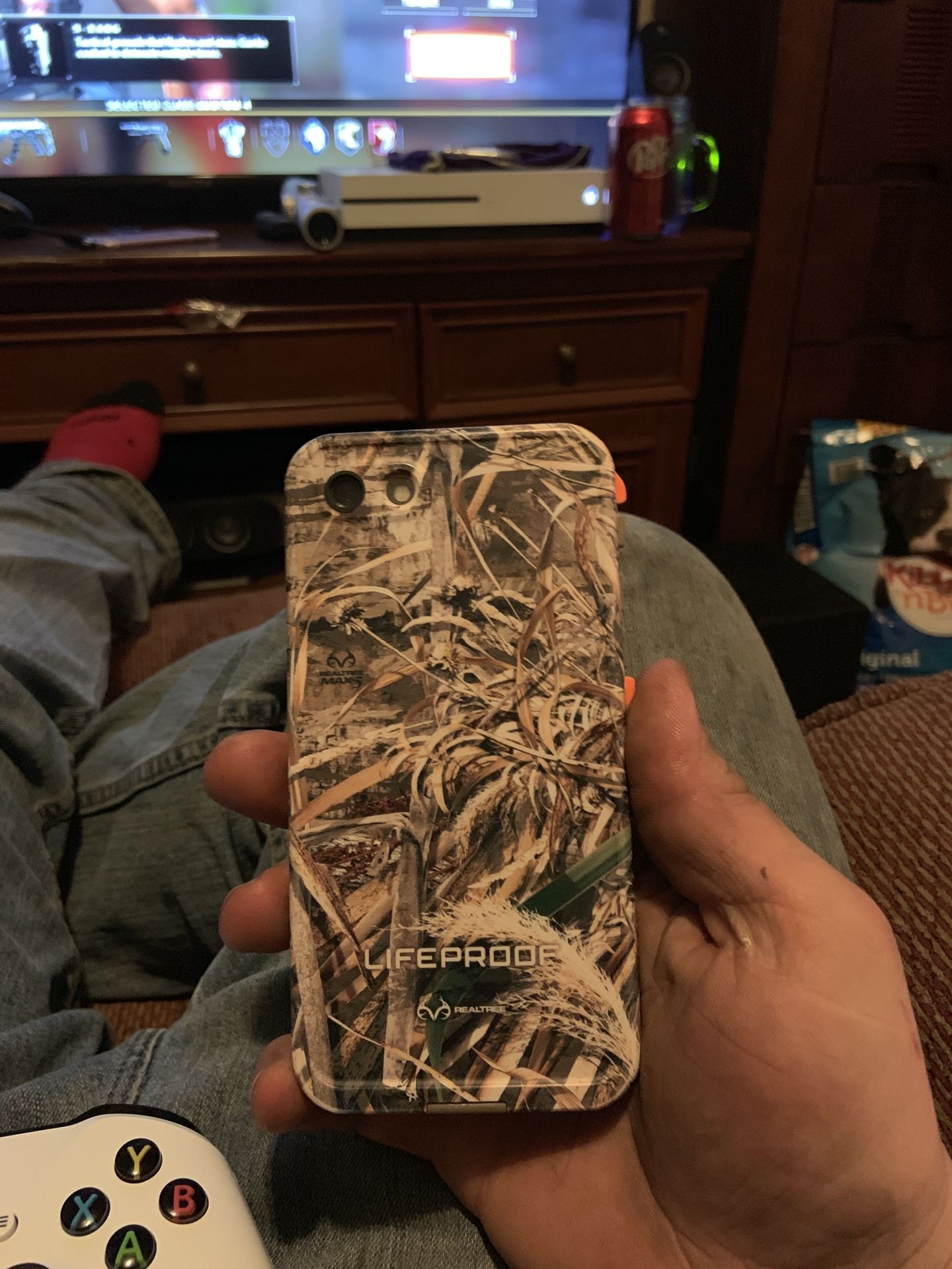 iPhone 7/8 life proof case