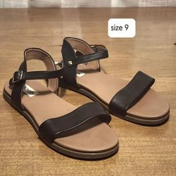 NEW - Steve Madden, Black Sandals,  Size 9