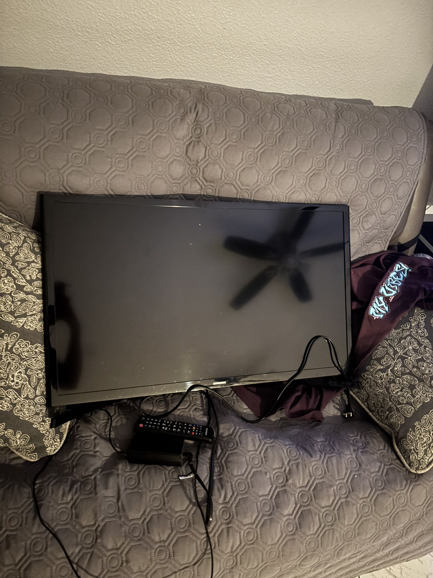 Samsung Small TV
