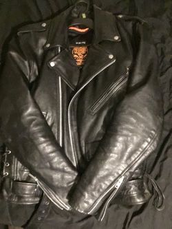Milwaukee Leather jacket size: (S 32-34) men