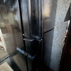 GE Black Refrigerator 