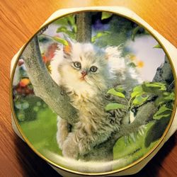 Franklin Mint OUT ON A LIMB
Limited edition