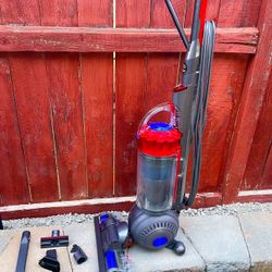 Dyson Vacuum Ball 💯 🤙