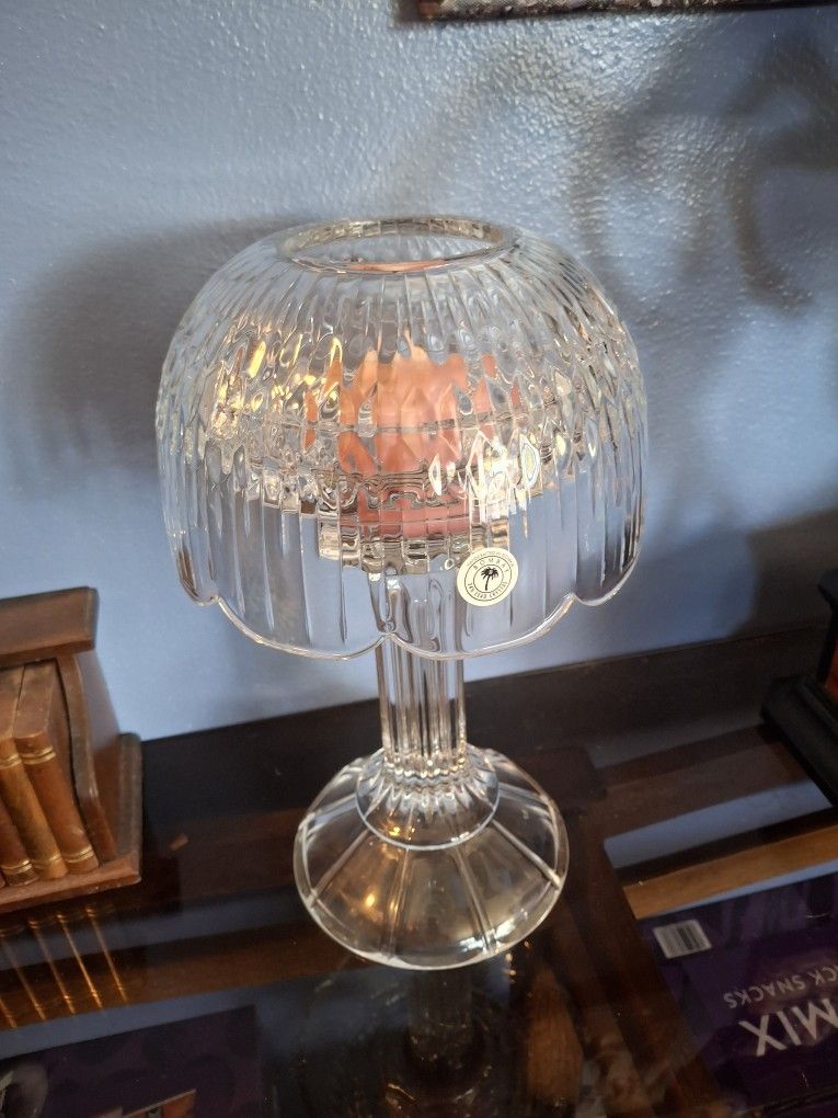 GORGEOUS LOOKING VINTAGE Hand CRAFED IN SLOVENIA  BOMBAY  24%LEAD CRYSTAL  PERFECT CONDITION 