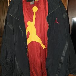 Michael Jordan Jumpman Jacket please it EXCELLENT CONDITION