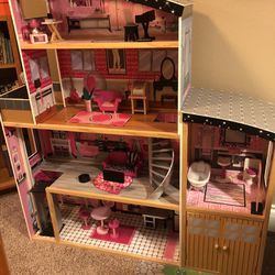 Big Barbie-sized Doll House