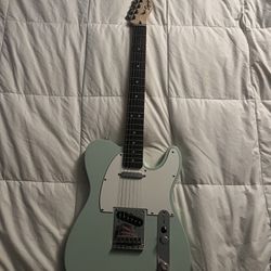 Squier Telecaster (Surf Green)