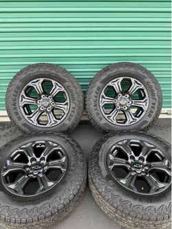 Chevy Silverado 1500 Factory Wheels Tires