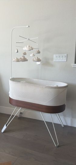 SNOO Smart Sleeper Bassinet – Complete Bundle