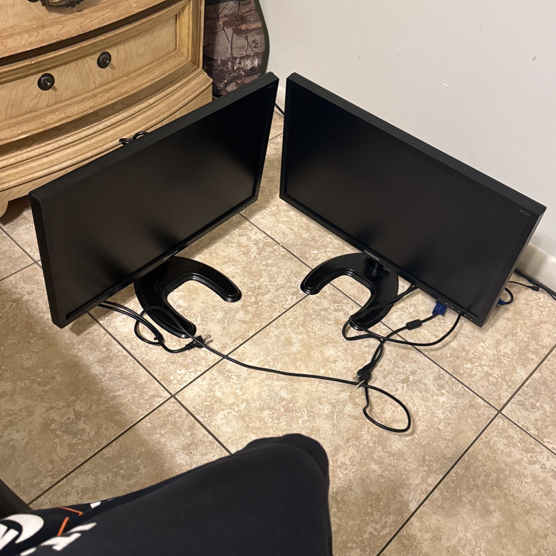 Samsung Dual Monitor Set Up