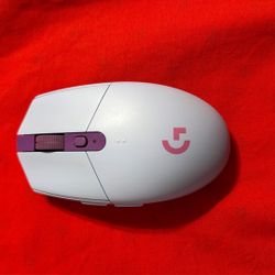 Logitech - G305 LIGHTSPEED Wireless Optical 6 Programmable Button Gaming Mouse with 12,000 DPI HERO Sensor - Wireless - Lilac