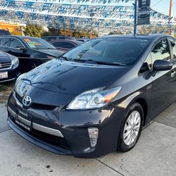 2015 Toyota Prius Plug - In Hybrid