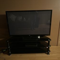 55 Inch Lg Flat Screen With Stand
