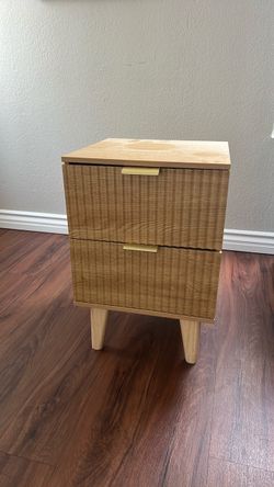 Wood night stand