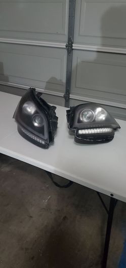 SPEC-D TUNING Chrome LED Bar Projector Headlights Compatible with 2010-2011 Kia Soul, Left + Right Pair Headlamps Assembly