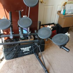 Roland Electronic Drum Kit  TD7 
