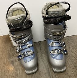 Salomon ski boots 24.5