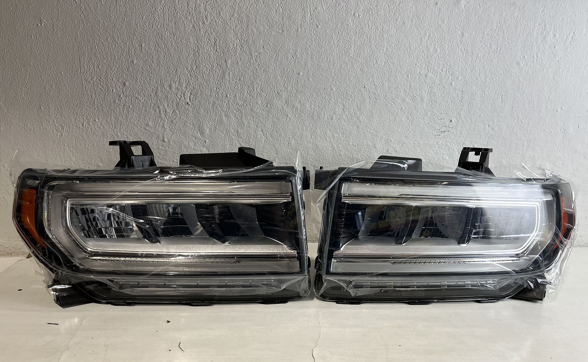 2020 2021 2022 2023 GMC ACADIA PAIR OF HEADLIGHTS BOTH LEFT & RIGHT
