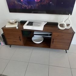 Tv stand must go obo