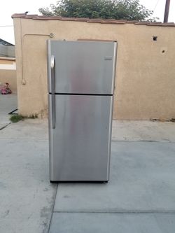 Frigidaire Refrigerator Stainless Steel 20cu Ft 30x32x68🚨👍3 MONTHS WARRANTY
