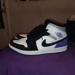 Jordan 1 Mid SE purple 