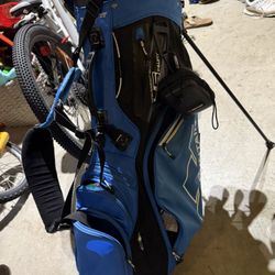 Used Sun Mountain 4.5 14 Way Stand Golf Bag In Blue 
