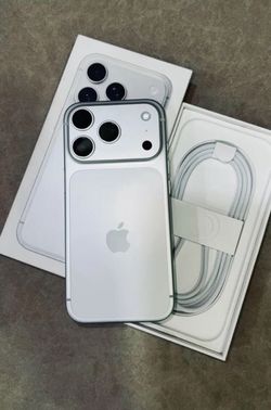 Brand New iPhone 17 Pro Max (2TB)**Unlocked**Any Company Works!
