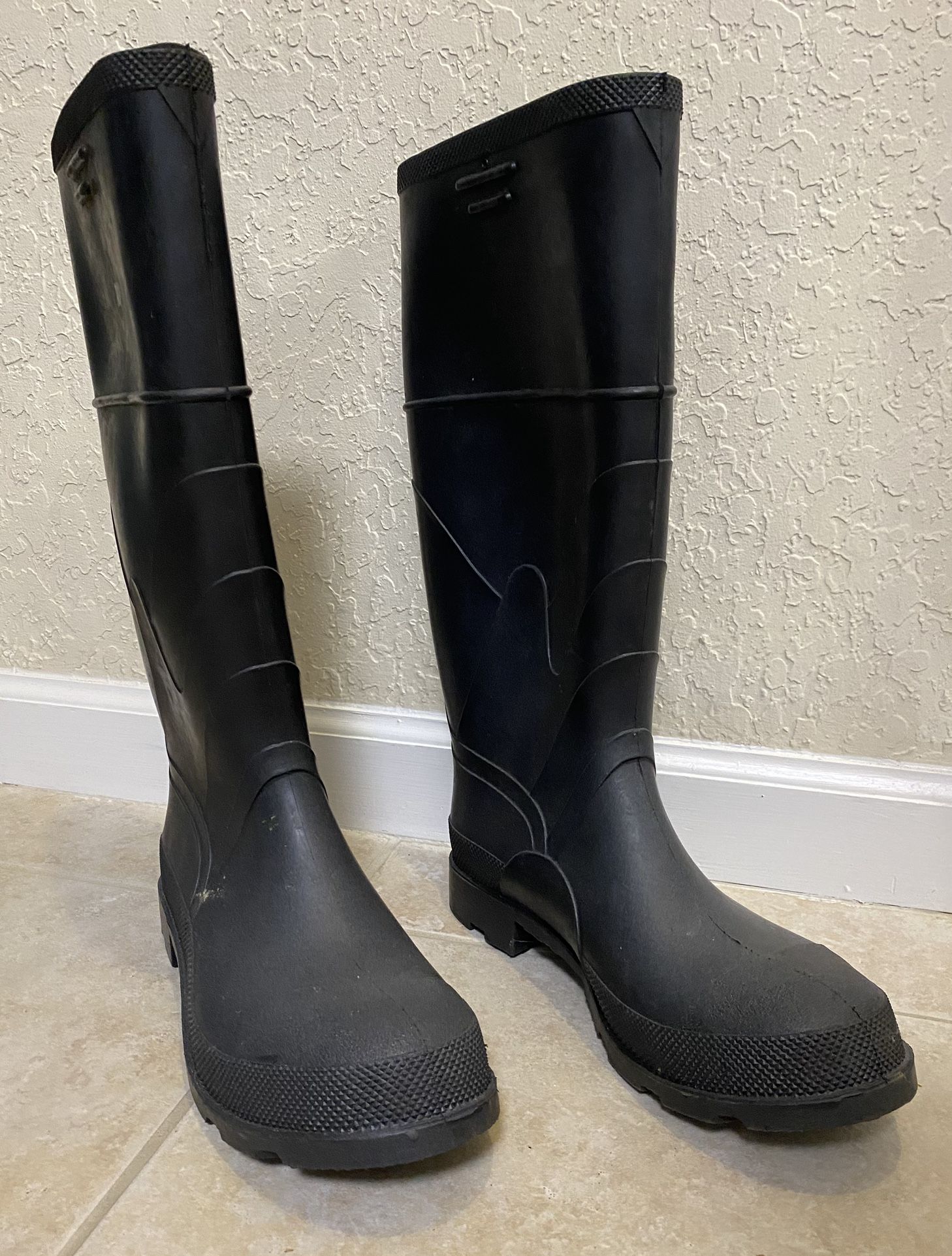 Rubber Boots / Men’s Size 10