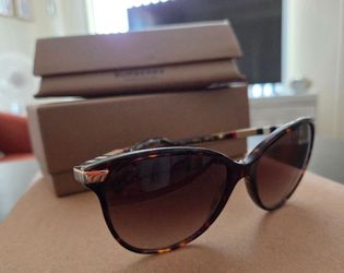 Burberry sunglasses